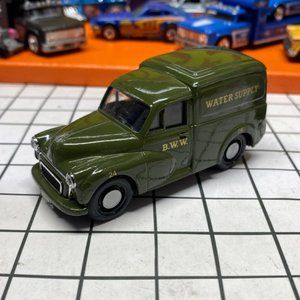 Corgi Morris Minor Z1